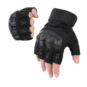 Guantes tácticos dedos cortos.